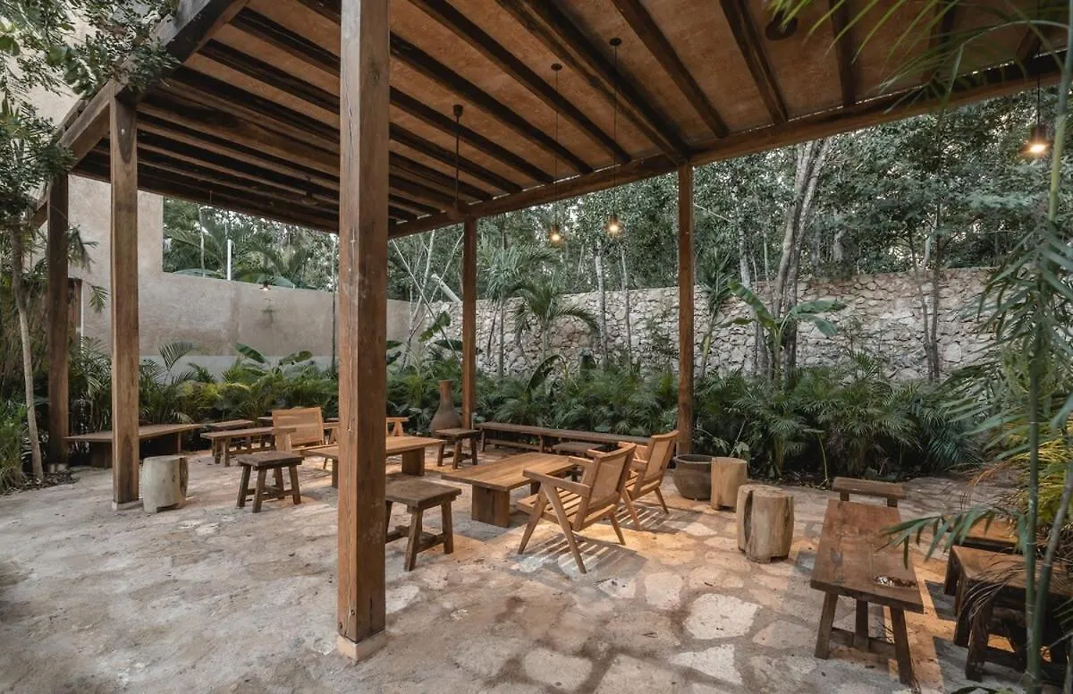 Chic Villa 3Brgated Community, Rooftop, Private Pool Tulum Holiday home
