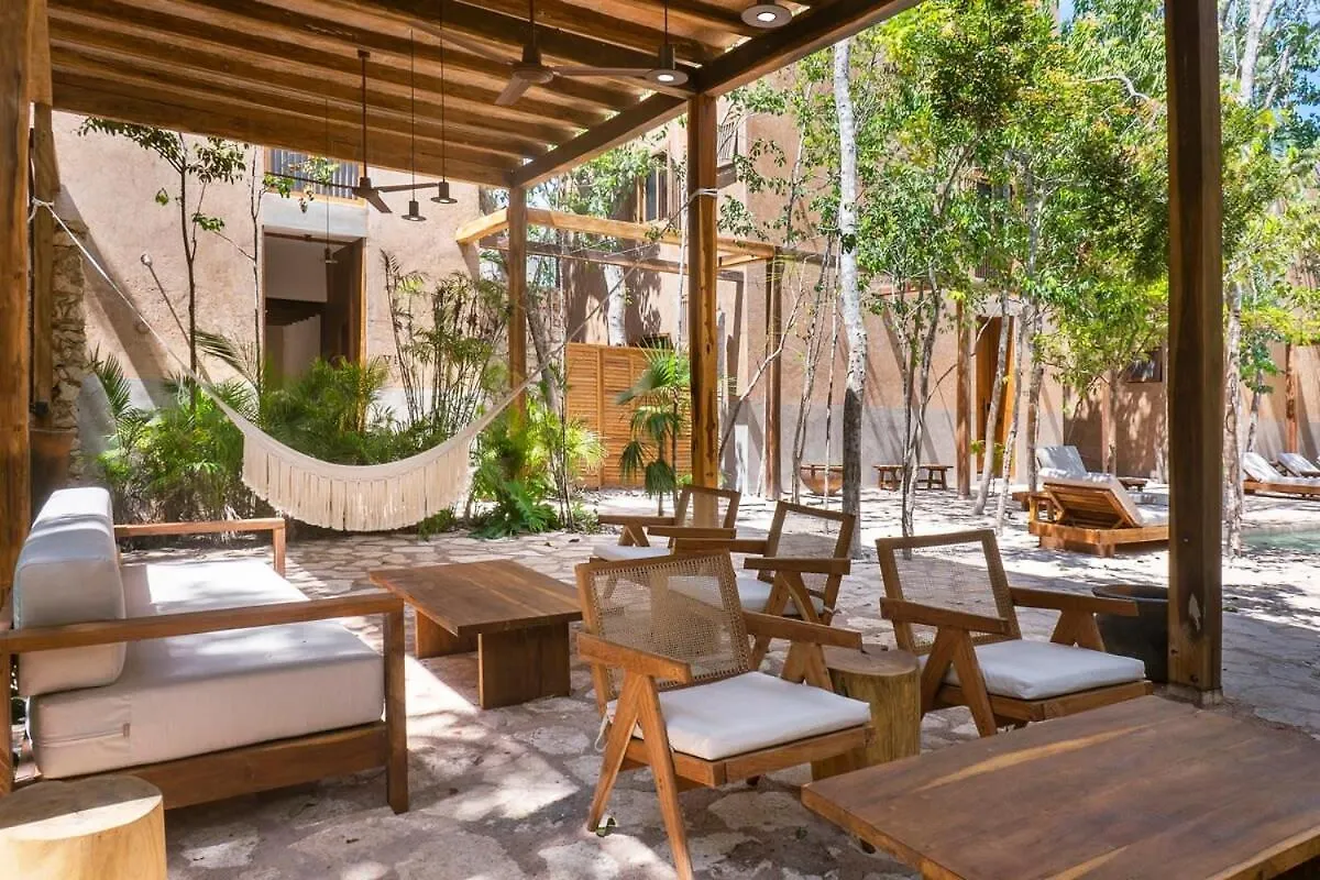 Chic Villa 3Brgated Community, Rooftop, Private Pool Tulum Holiday home