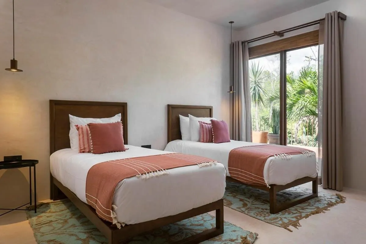 Chic Villa 3Brgated Community, Rooftop, Private Pool Tulum Mexico