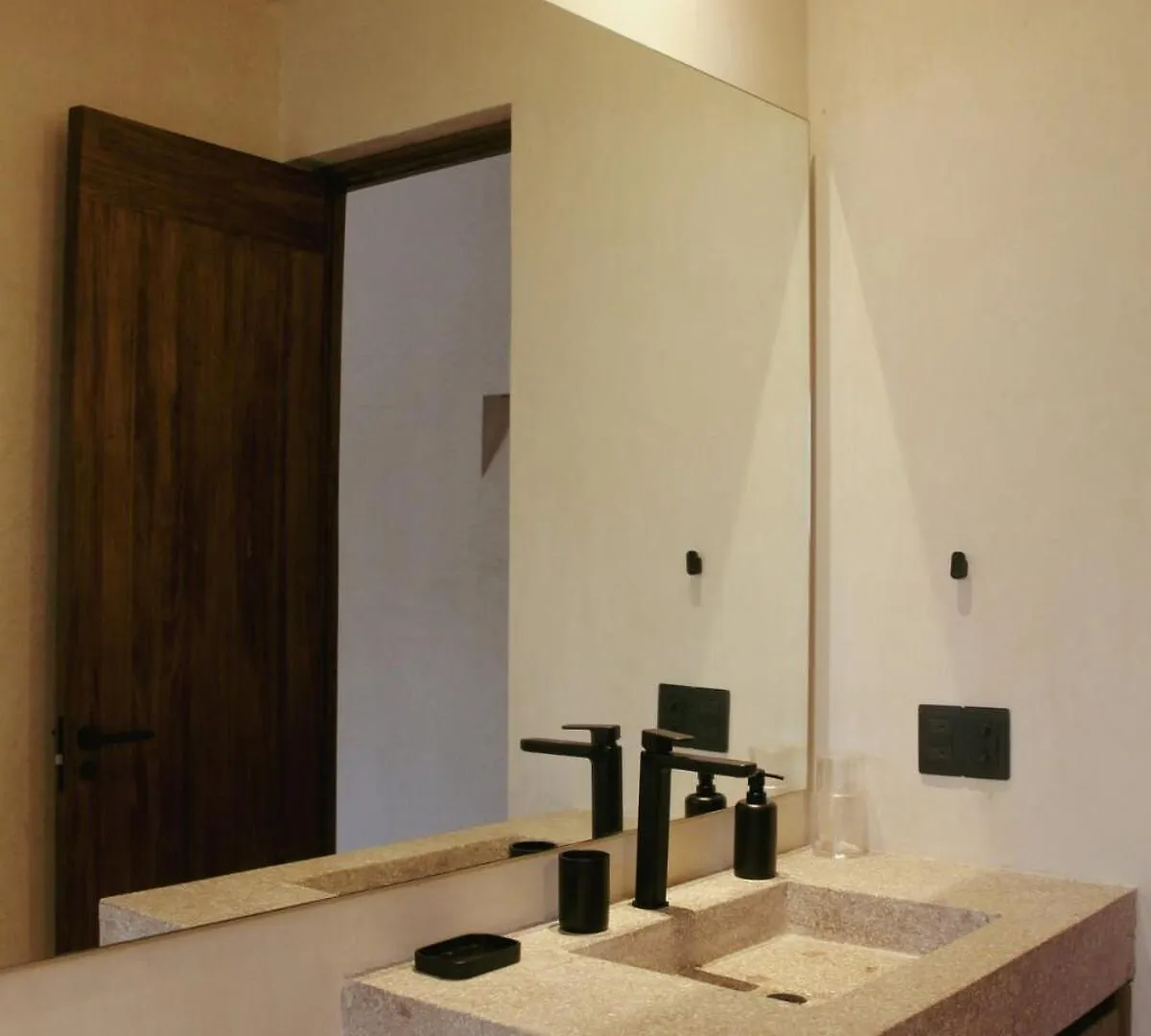 Chic Villa 3Brgated Community, Rooftop, Private Pool Tulum 0*,