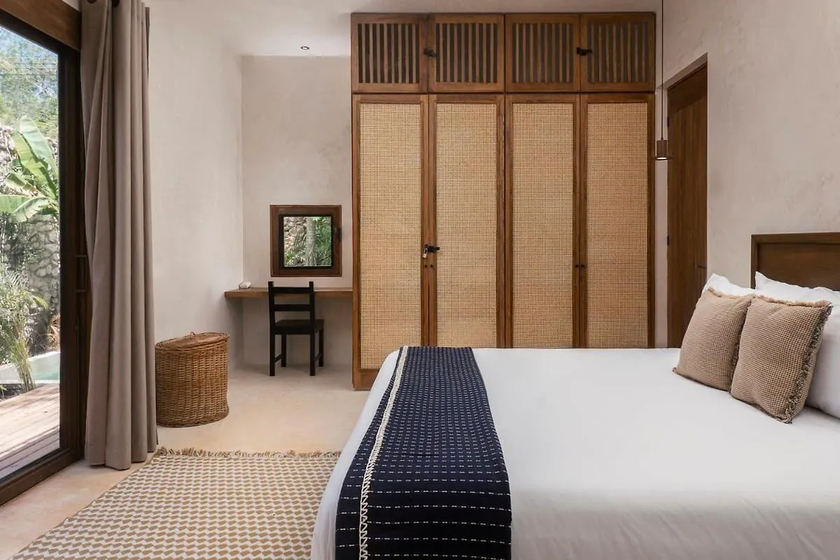 Chic Villa 3Brgated Community, Rooftop, Private Pool Tulum Holiday home