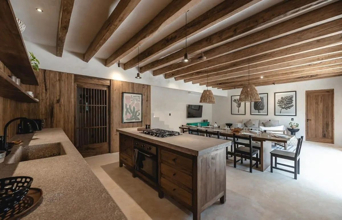 Chic Villa 3Brgated Community, Rooftop, Private Pool Tulum
